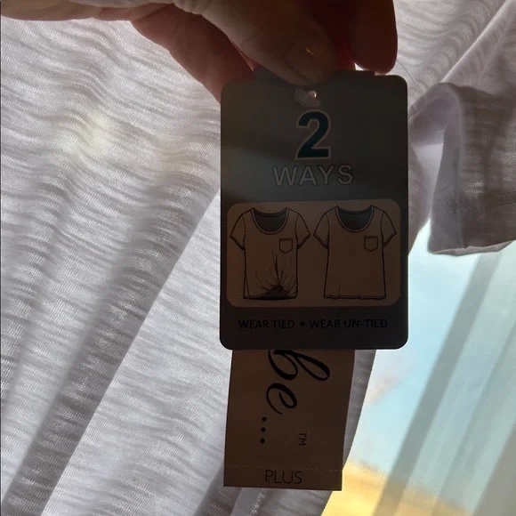 CUTE Spring Outfit - White Knot Front T-Shirt (NWT) & Maxi Skirt - 2XL - Picture 4 of 6